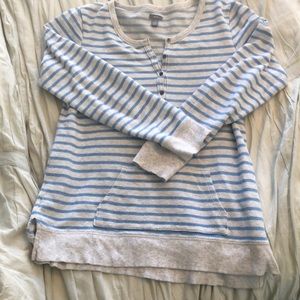 Super comfy aerie pullover! Size Large